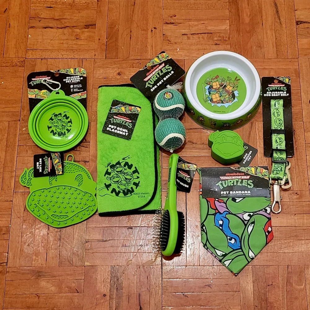 TMNT dog Pet Accessories Bowl Seatbelt Balls Lick Mat Brush Green